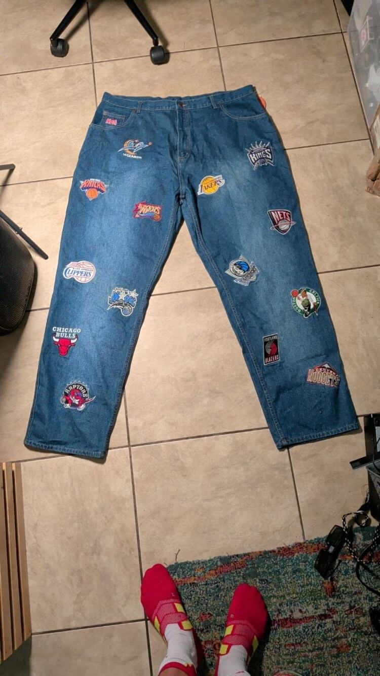 NWT Vintage UNK Denim NBA All Team Logos Patches Baggy Jeans Mens Size 42 Y2K